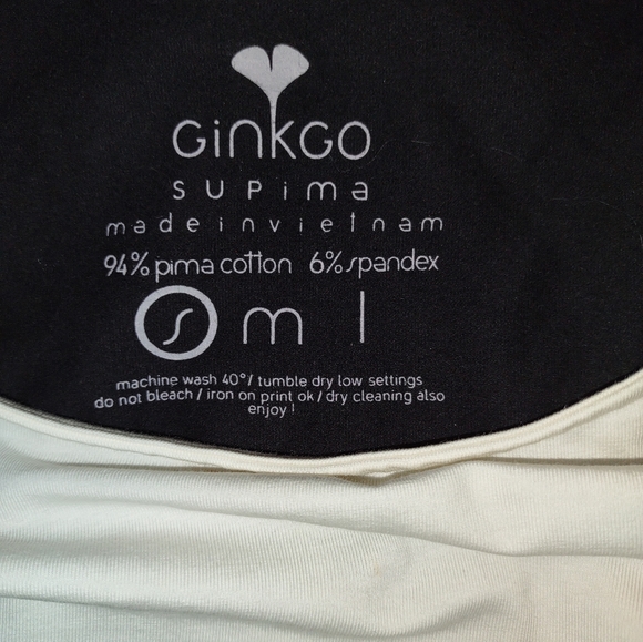 🎀 Gorgeous NWT Ginkgo Supima banana leaf print athletic top - Picture 5 of 8
